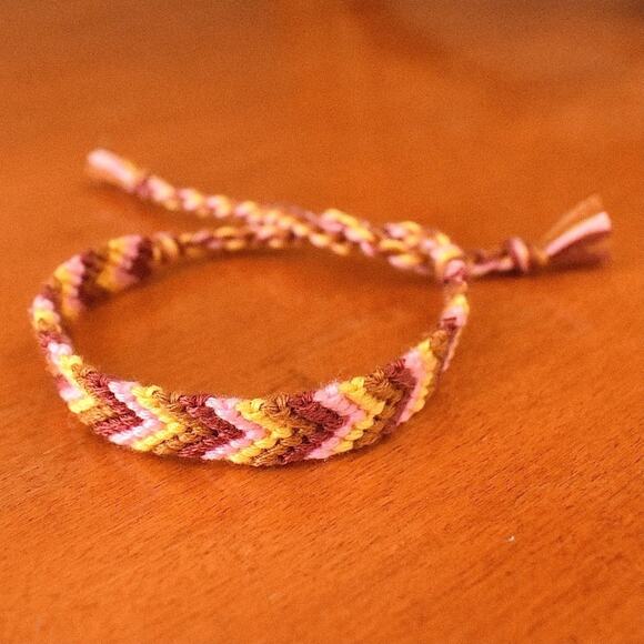 Pink and Gold Woven Bracelet - Picture 1 of 3